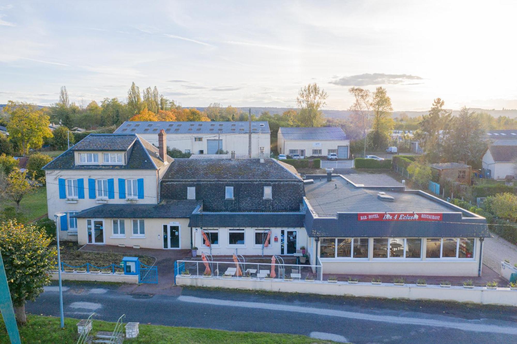 Hotel Restaurant Des 4 Ecluses Gaillon Exterior foto